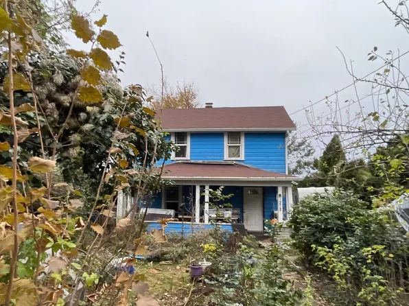 1213 3rd St, Oregon City, OR 97045