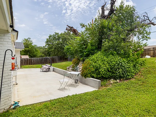 11911 Hornsby St — Photo 20