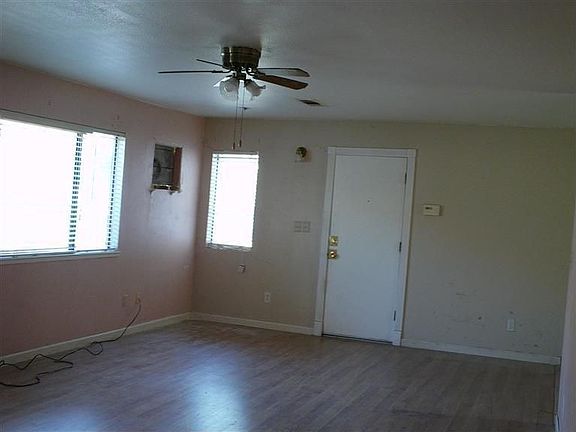 3rd image of 1001 Irene St