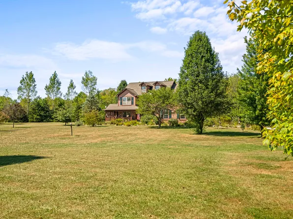 5112 S 600 W, New Palestine, IN 46163