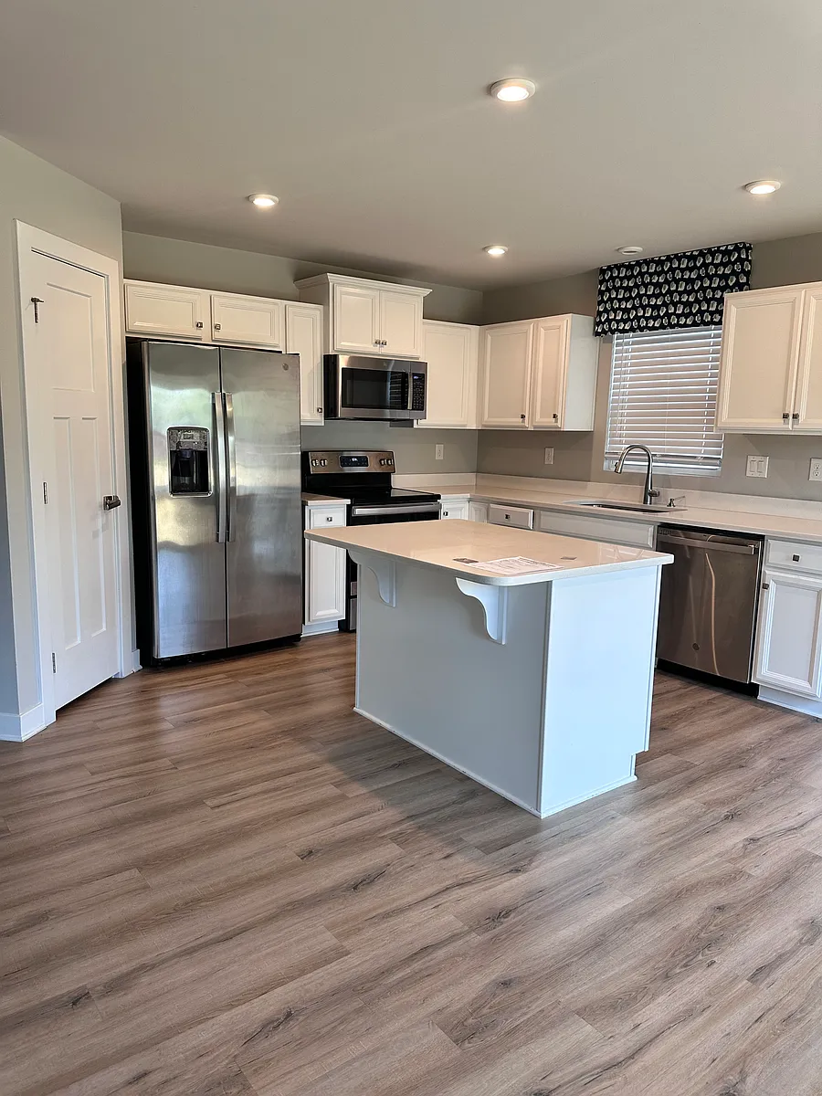 Building Photo - 309 Windflower Dr