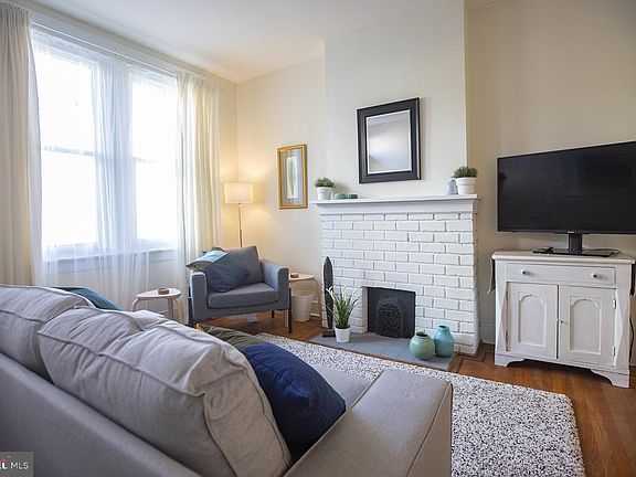 4th image of 3362 Frederick St