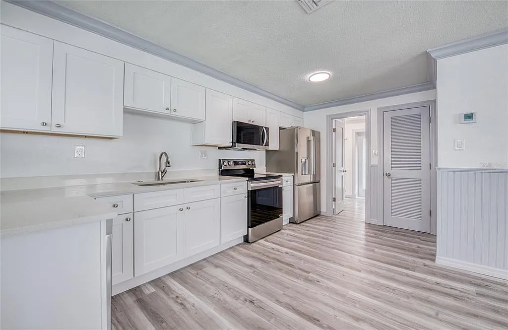1 bed, 1.0 bath, 646 sqft, $2,600 — Photo 3