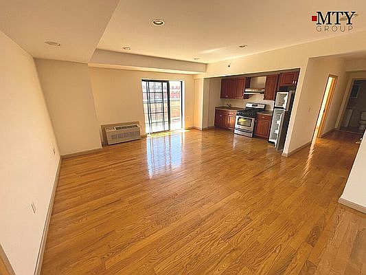 1st image of 58-28 44th Ave #9