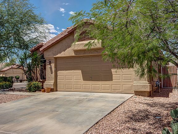 2nd image of 4412 E Lone Cactus Dr