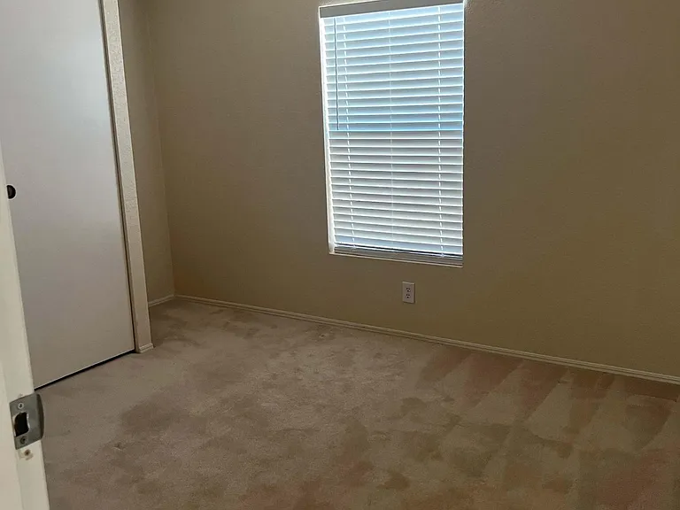 1421 E Gamebird Rd — Photo 21