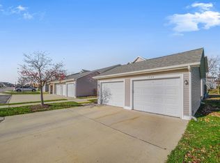 1288 Heatherwood Ln, Ann Arbor, MI 48108
