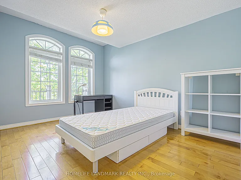 38 Romance Dr — Photo 26