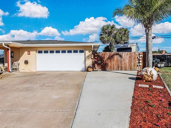 4th image of 6 Pinetree Cir