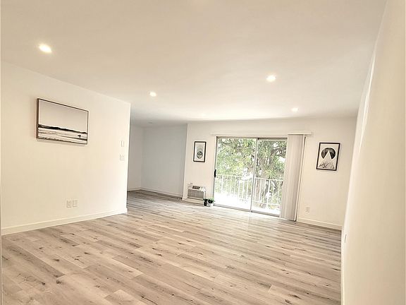 5th image of 1477 S Canfield Ave APT 203