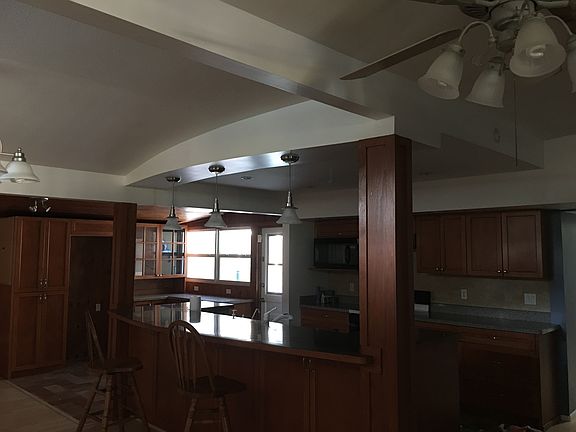 2nd image of 3007 Alta Vista St