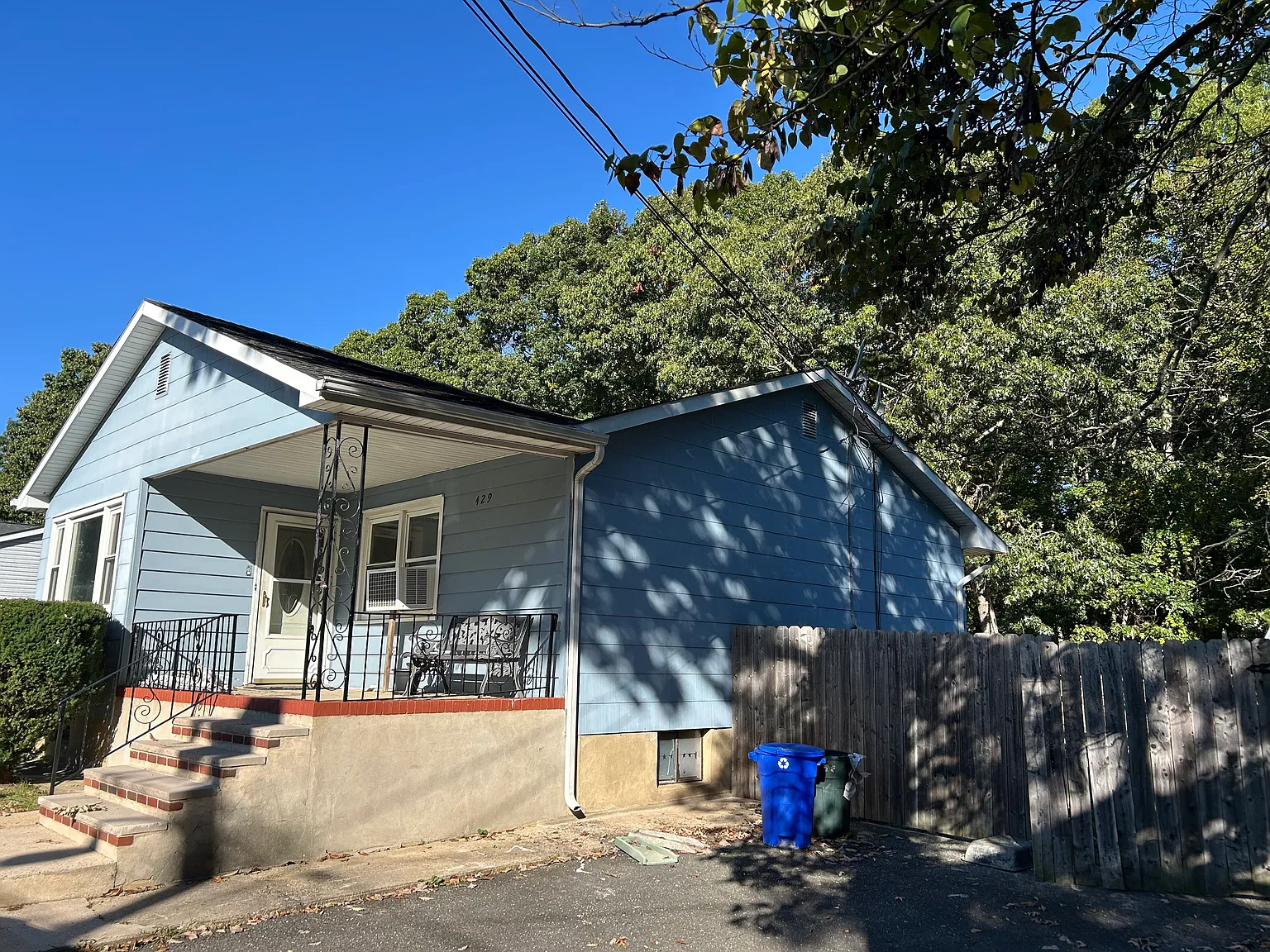 3 bed, 1188 sqft, $2,950 — Photo 2