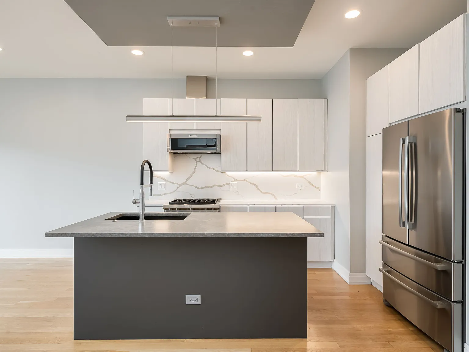 3 bed, 1500 sqft, $4,700 — Photo 3