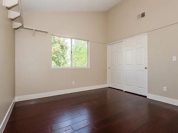 3rd image of 8444 Bramble Bush Cir
