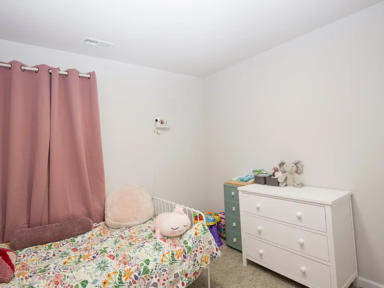 429 Century Ln — Photo 31