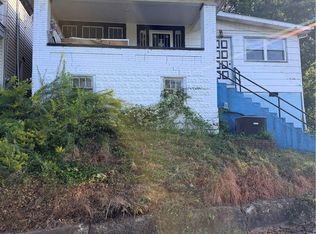 615 Locust St, Logan, WV 25601