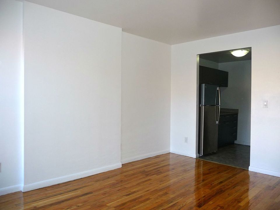1st image of 2014 3rd Ave APT 4A