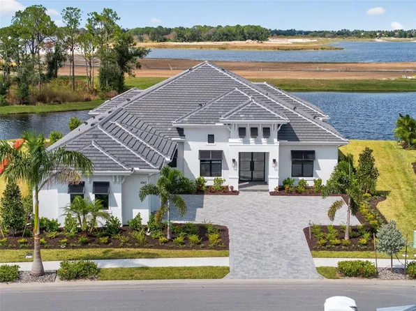 1043 Blue Shell Loop, Sarasota, FL 34240