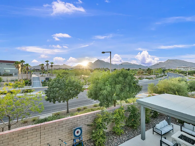 233 Castellari Dr — Photo 79