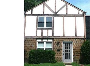 830 N Grosvenor Ct, Virginia Beach, VA 23462