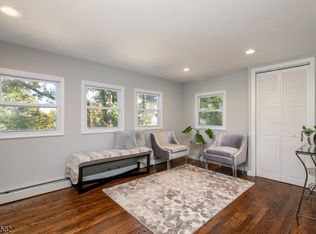 34 Oak Tree Ln, Sparta, NJ 07871