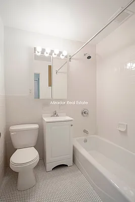 Rented by Mirador Real Estate | media 15