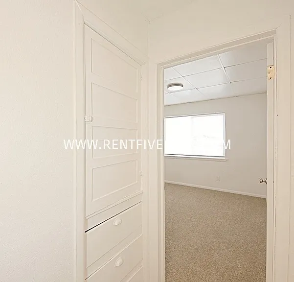 823 S 4th Ave — Photo 13