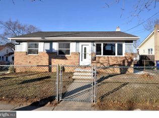 39 Jefferson St, Riverside, NJ 08075