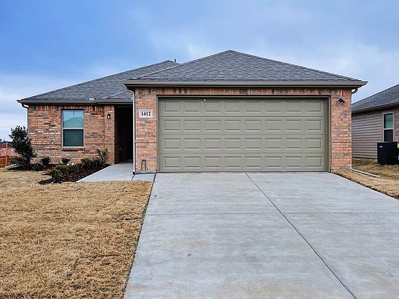 2nd image of 1412 Warringwood Dr