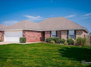 1276 Hutchinson St, Pea Ridge, AR 72751