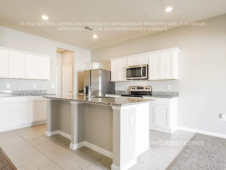 2288 Litchfield Loop — Photo 6
