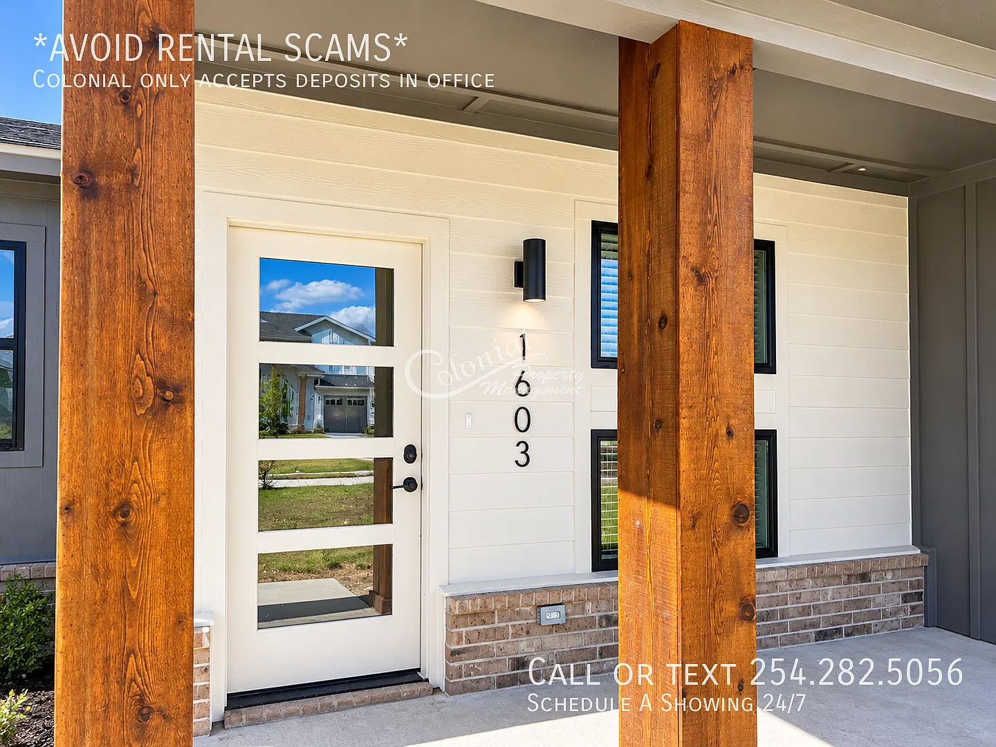 1 bed, 1.5 bath, 901 sqft, $1,235 — Photo 2
