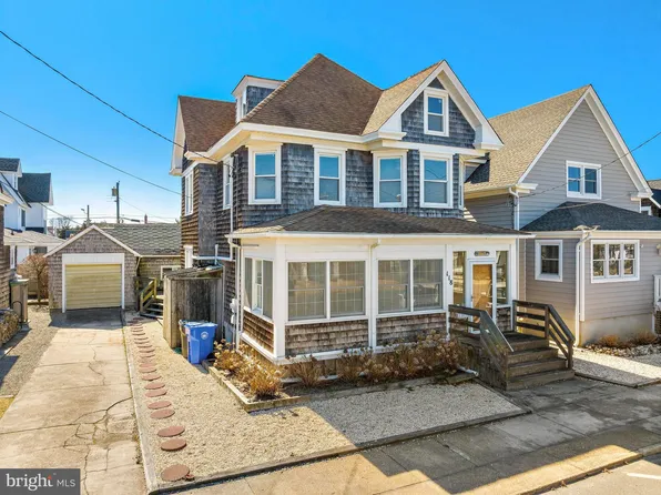 118 4th St, Beach Haven, NJ 08008