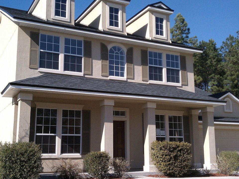1st image of 323 Blackthorn Pl