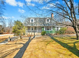 3 Deacon Abbott Rd, Redding, CT 06896