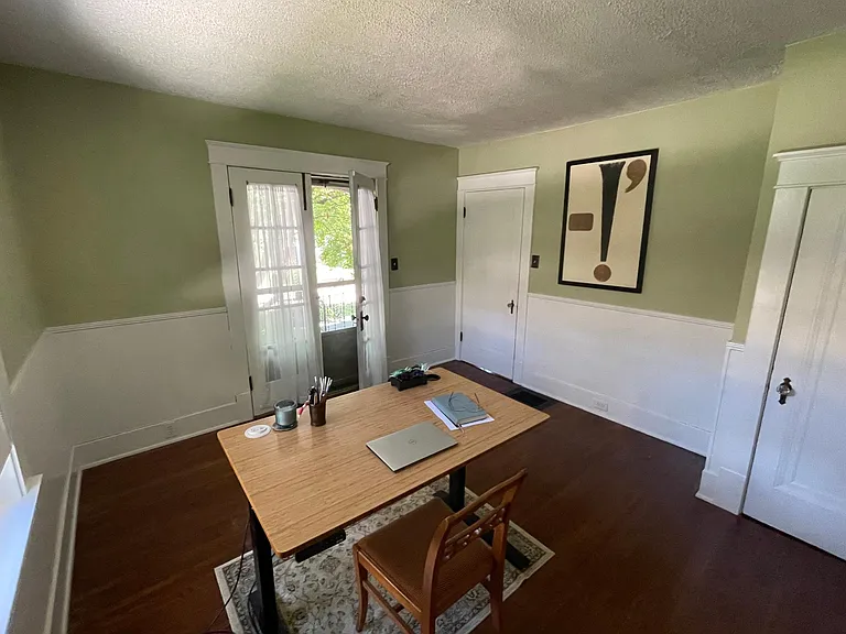 1306 Stratford Ave — Photo 16