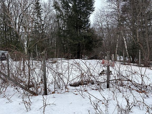 4th image of 2846 Crescent Rd