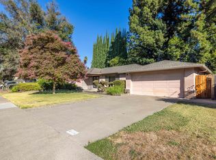 875 Parklin Ave, Sacramento, CA 95831