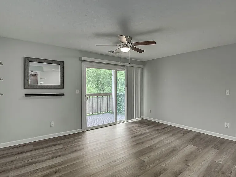 33 Rio Grande Cir #8 — Photo 3