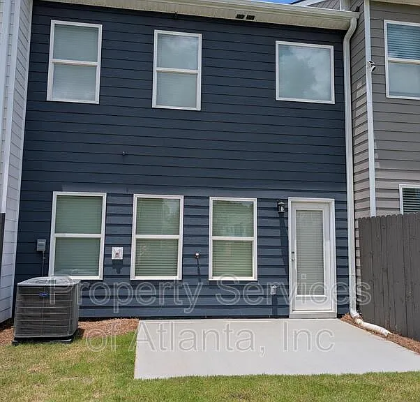 1354 Willow Brook Cir — Photo 2
