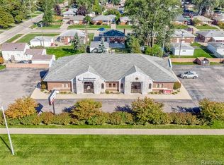 30260 Cherry Hill Rd, Garden City, MI 48135