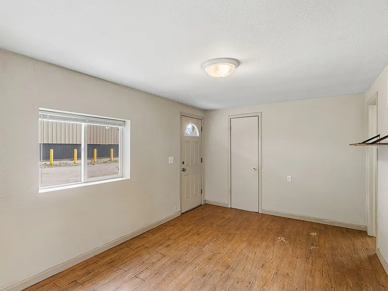 303 N Santa Fe Ave #6 — Photo 8