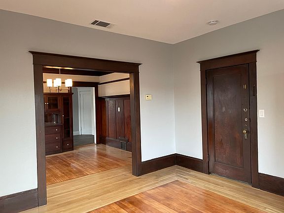 3rd image of 1517 28th St #C
