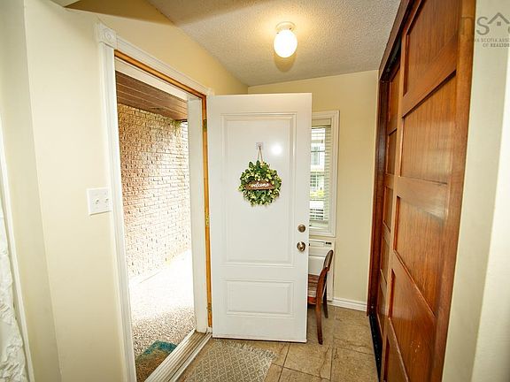 5th image of 4 Rose Way #19