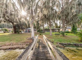 35222 W Griffin Dr, Fruitland Park, FL 34731