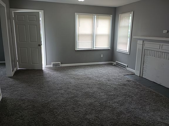 2nd image of 14848 Marlowe St