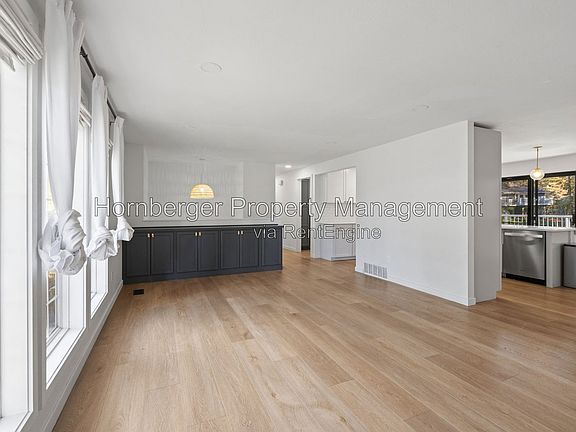 5th image of 8218 N Pamela St