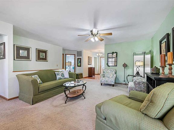 4th image of 948 Wynstay Cir