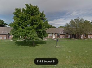 Assumption Apartments - P, Assumption, IL 62510