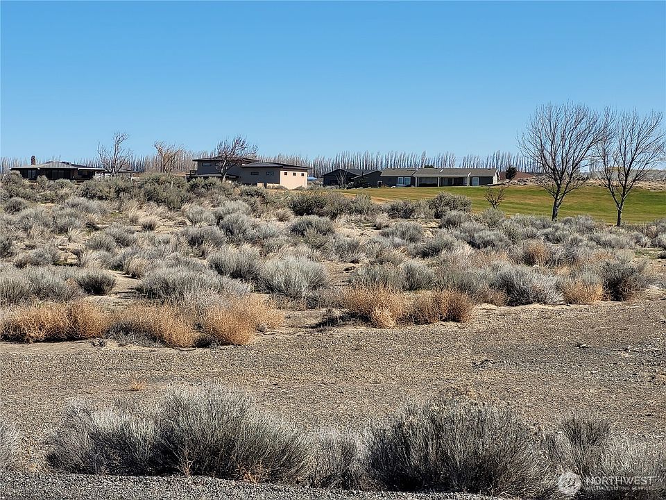 1st image of 509 SW Desert Aire Dr SW #11